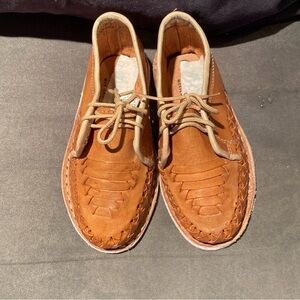 NWOT- Artesanal kids Leather Casual Lace-Up Moccasin Shoes.100% leather.